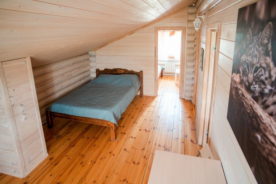 Коттедж Дом Охотника 8-местный