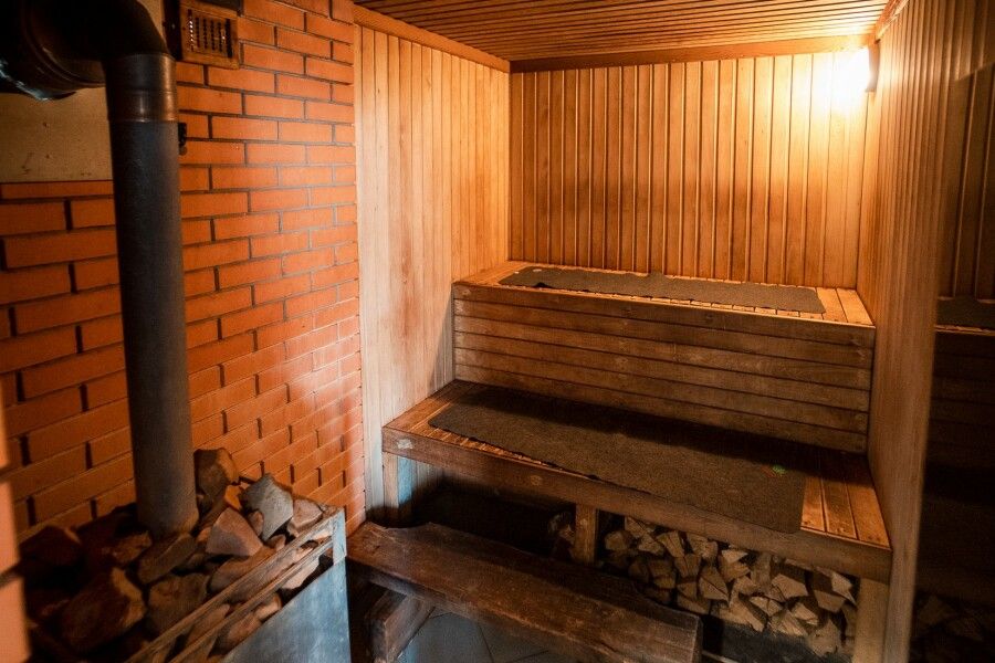 Коттедж Дом Охотника 8-местный