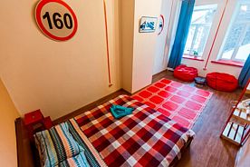 Отдельная квартира эконом-класса, Гостевой дом Gallery and More, Владивосток