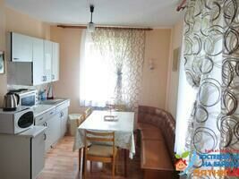 Двухместный номер с 1 двуспальной кроватью на первом этаже (Дом с камином), Гостевой дом ПятниЦЦа, поселок Утулик