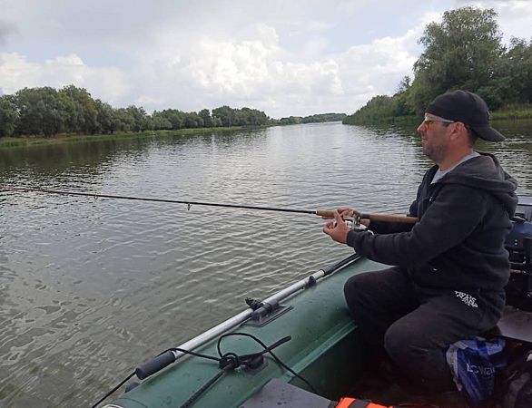 Река Нижняя Калиновка, рыбалка