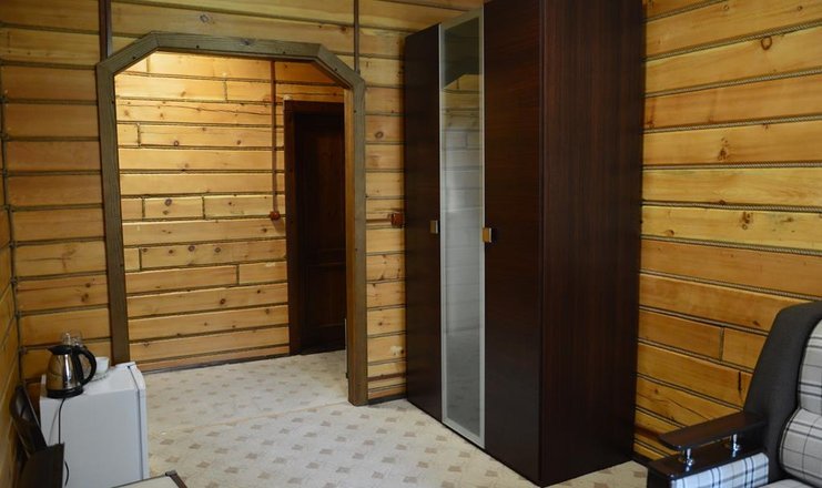 Люкс 3-местный 2-комнатный (№9, 11, 19)