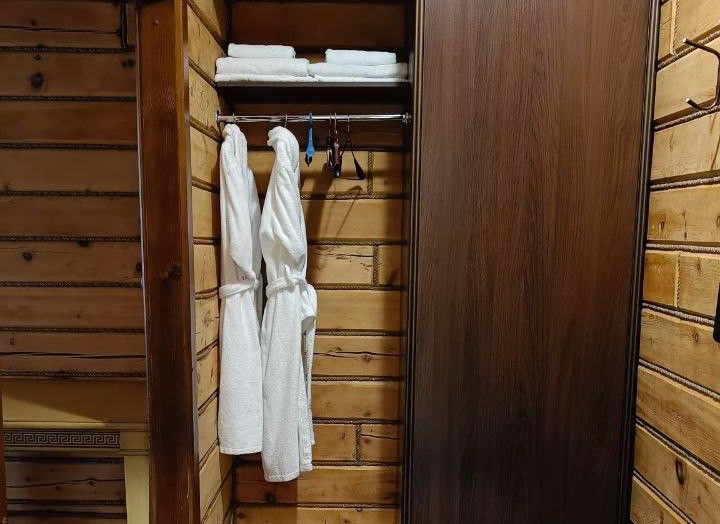 Люкс 3-местный 2-комнатный (№9, 11, 19)