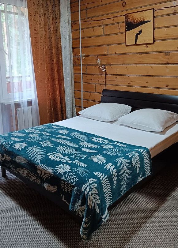 Люкс 4-местный 2-комнатный (№20)