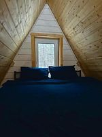 Двухместное A-frame двуспальная кровать, Глэмпинг Медвежий Угол, Грязинский