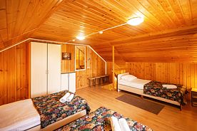 Двухуровневый трехместный номер, Поместье Загосье, Загоски