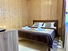 Дом 2-комнатный 4-местный Дом, Гостевой дом У Пруда, Каменномостский