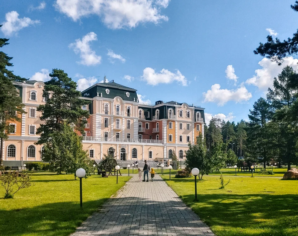 Термальный курорт Баден-Баден термы Еткуль (бывш. Лесная сказка Еткуль), Челябинская область, село Еткуль 