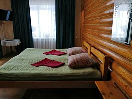 Двухместный номер Standard с балконом и с красивым видом из окна 2 отдельные кровати, Гостевой дом на берегу озера Неро, Ростов Великий