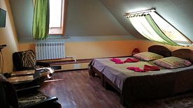 Четырёхместный номер Comfort с 2 комнатами с красивым видом из окна, Гостевой дом на берегу озера Неро, Ростов Великий