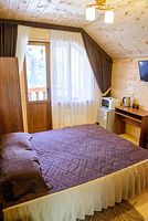 Двухместный номер Standard с балконом 2 отдельные кровати, Гостевой дом Отдых у реки, Майкоп