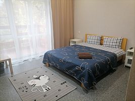 Трёхместный номер Standard с балконом, Гостевой дом Хижина, Каменномостский