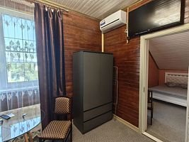 Четырёхместный семейный люкс, Гостевой дом Господин постоялец, Каменномостский