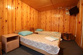 Домик 2-мест.1-комн.14-18 21,23-29,32-39 летний, База отдыха Таватуй РЖД, поселок Таватуй