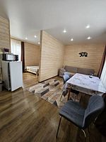 Семейный люкс с балконом, Гостевой Дом Атмосфера, Каменномостский