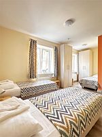 Номер 3-местный в гостинице, База отдыха Лапландская деревня, Мокрая Кица