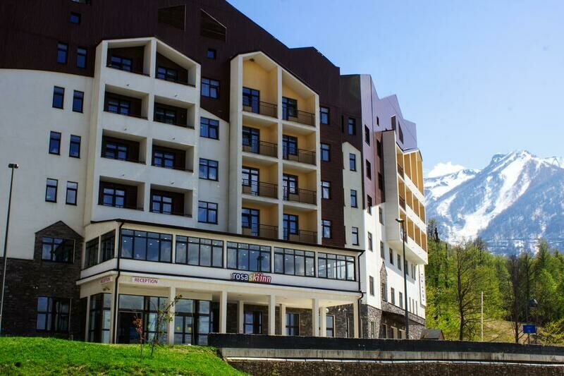 Отель Ski Inn Rosa Khutor SPA Hotel, Краснодарский край, Роза Хутор Красная поляна Эстосадок Медовеевка