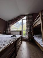 Четырёхместный номер Superior с балконом и с красивым видом из окна, Гостевой дом 15, Гудаури