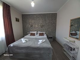 Двухместный номер Standard двуспальная кровать, Гостевой дом Ninama, Местиа