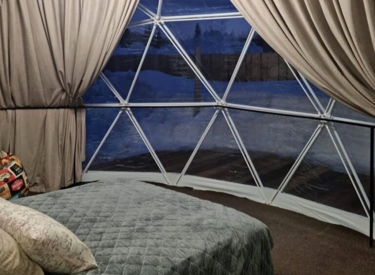 Глемпинг 4-местный (вид на гору)