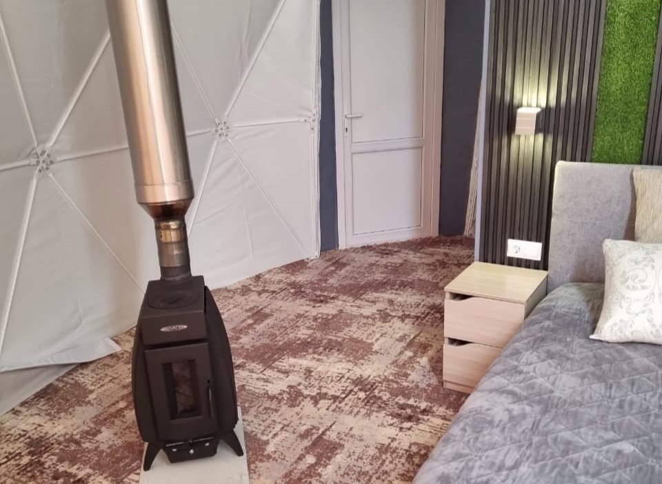 Глемпинг 4-местный (стандартный)