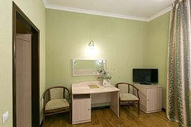 Двухместный номер Standard с красивым видом из окна двуспальная кровать, Загородный клуб Малиновая слобода, Бор