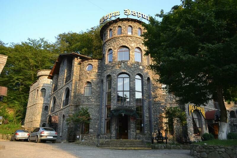 Гостиничный комплекс Форт Эврика, Краснодарский край, Роза Хутор село Монастырь