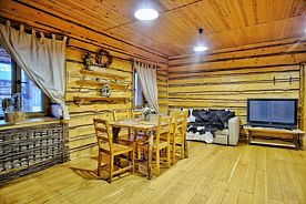 Шестиместные апартаменты с 3 комнатами, База отдыха Этно-Усадьба, Трусово