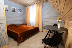 Двухместный номер Эконом в корпусе №3 Номера: №1–2, №8, База отдыха Ергаки, поселок Оленья Речка