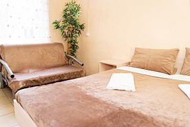 Четырёхместный номер Comfort с балконом, База Отдыха Империя, Анапа