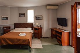 Двухместный номер Standard с балконом и с красивым видом из окна двуспальная кровать, Кемпинг Ваша Гавань, Жуковский