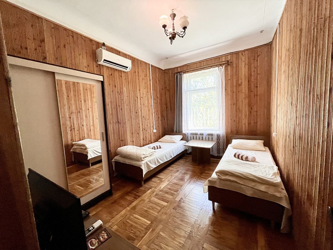 Семейный 4-местный 2-комнатный (№8-9)