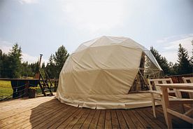 Шатёр №2 На опушке, Глэмпинг Ладаглэмп, поселок Уралец