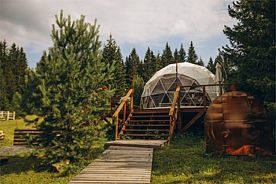 Шатёр №3 На горке, Глэмпинг Ладаглэмп, поселок Уралец