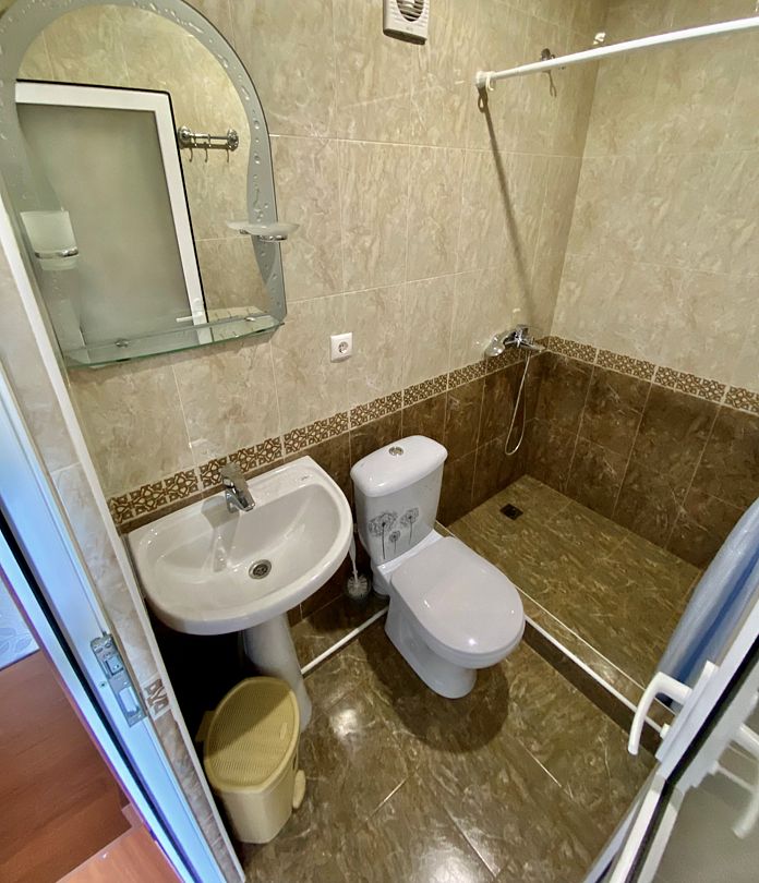 Полулюкс 3-местный (с балконом)