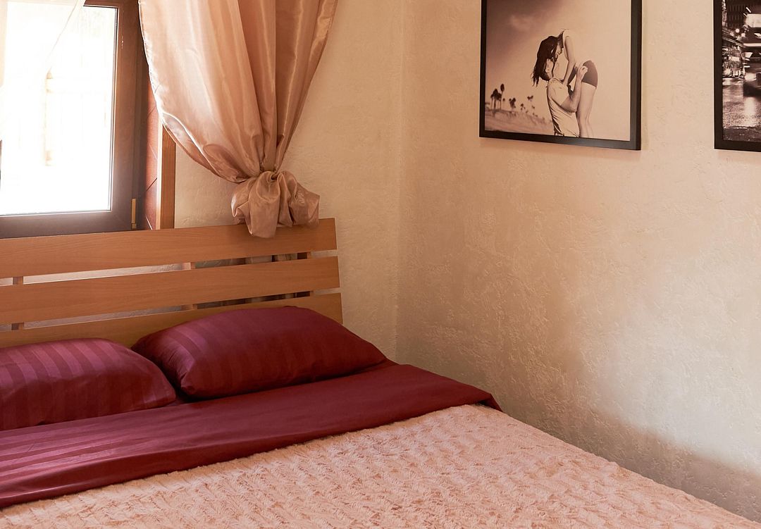 Барн 6-местный 2-комнатный