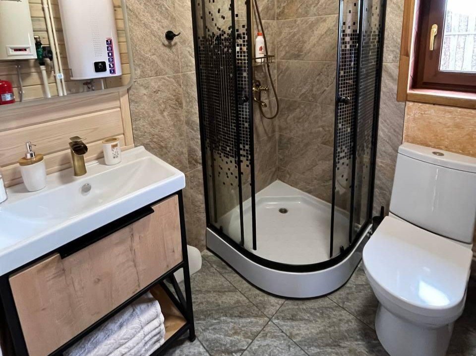 Барн 6-местный 2-комнатный