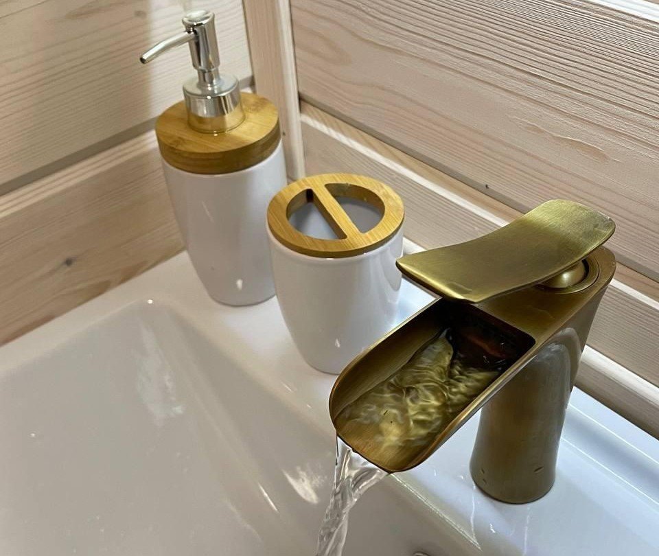 Барн 6-местный 2-комнатный