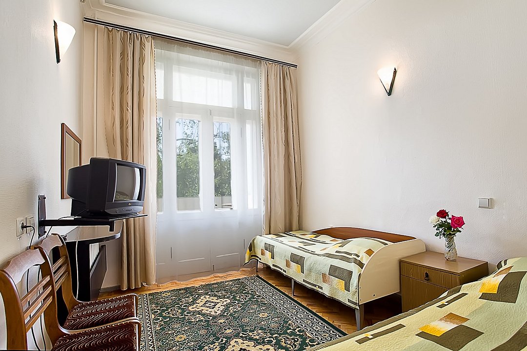 Стандартный 3-местный 2-комнатный (корпус 1) | Актер, Крым