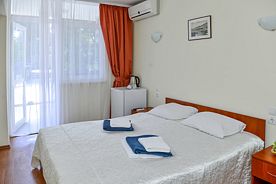 Двухместный премьер, Пансионат Нева, Алушта