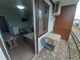 Трёхместный номер Standard с балконом, Гостевой дом Venice, Голубицкая