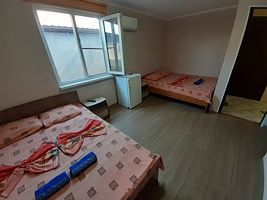 Четырёхместный номер Comfort, Гостевой дом Venice, Голубицкая