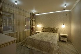 Двухместные апартаменты c 1 комнатой с балконом и с красивым видом из окна двуспальная кровать, Гостевой дом Сказка инн, Голубицкая