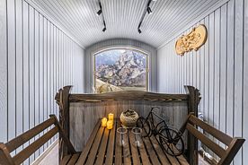 Дилижанс Веселый ковбой с красивым видом из окна, Глэмпинг O2kislorod, село Эльтюбю