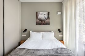 Семейные апартаменты Cool с одной большой кроватью, Дома в аренду Нега, Светлогорск