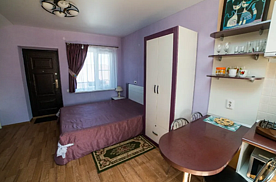 Двухместная студия с балконом и с красивым видом из окна двуспальная кровать, Гостевой дом Светлана, Голубицкая