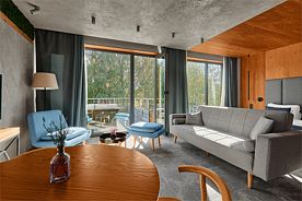 Студия, Гостевой комплекс Дубки, Дубки