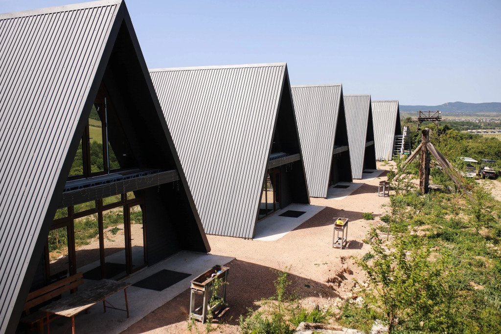 База отдыха Хижина Лесника, Крым, Симферопольский район 