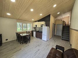 Четырёхместный семейный коттедж с красивым видом из окна, База отдыха Хутор Vilppula, деревня Васильево