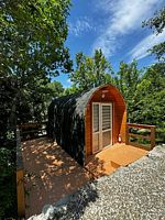 Двухместный домик двуспальная кровать, База отдыха Бегом к нам, Геленджик